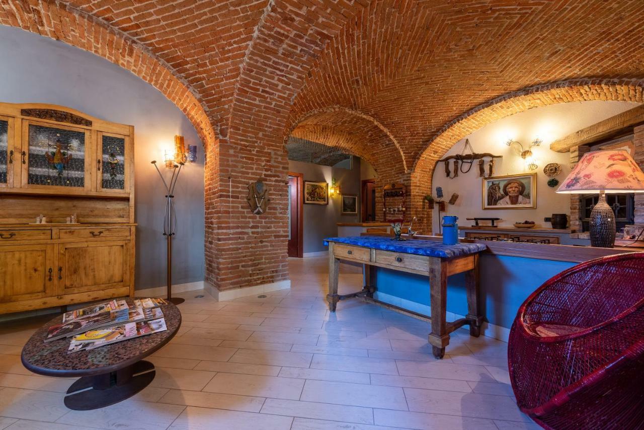 Villa Mery Casale Monferrato Exterior photo